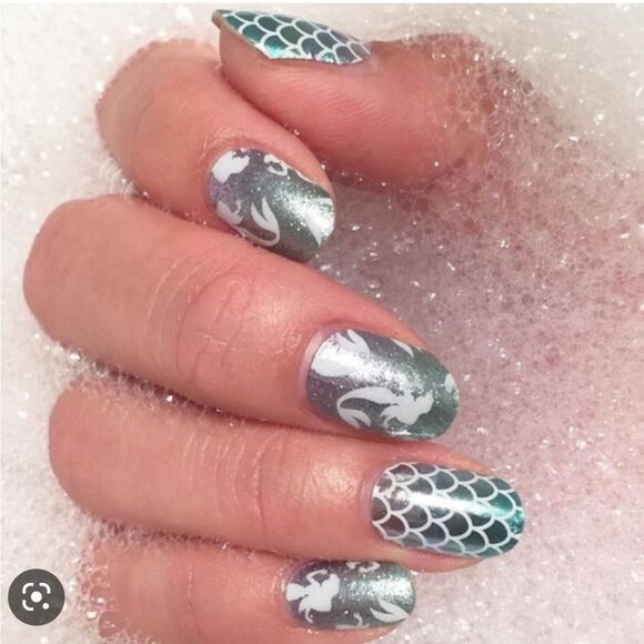 Jamberry Ocean Ombré The Little Mermaid Full Sheet Nail Wraps 61K6 - Picture 3 of 9